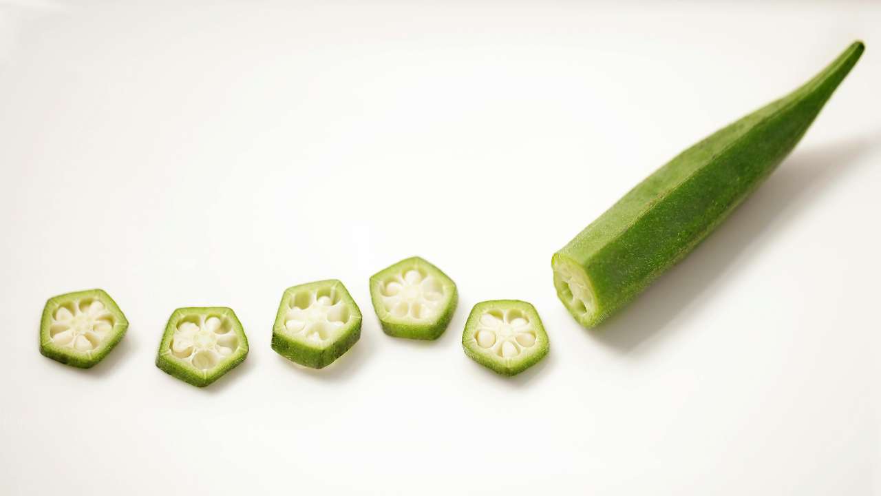 Read more about the article The 5 Benefits of Drinking Okra Water